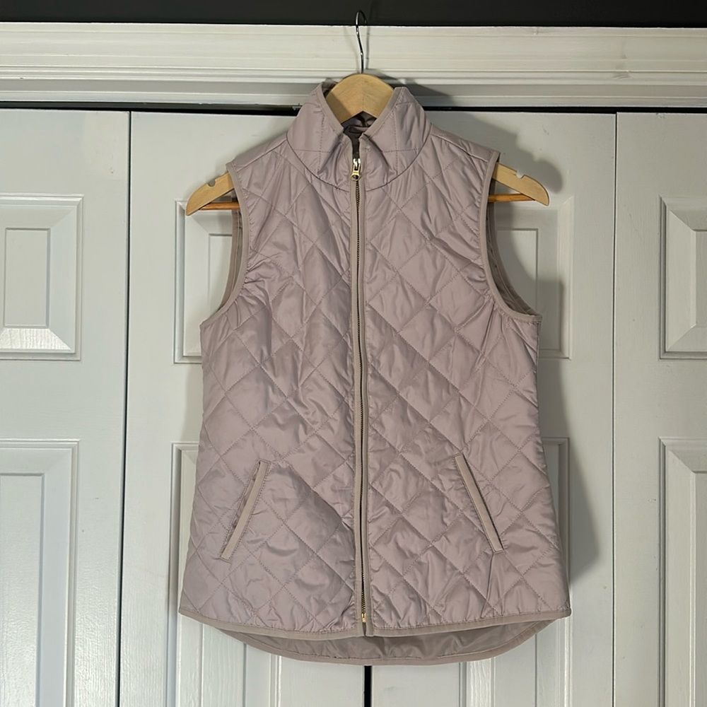 Old Navy grey/silver/neutral yellow zip up puffer vest with pockets